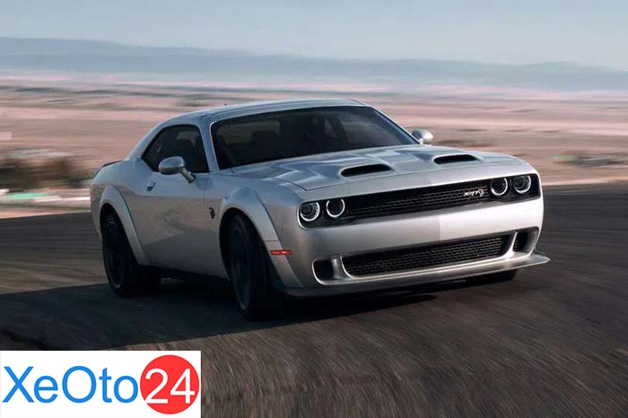 Đánh giá kỹ thuật, giá bán của Dodge Charger 2022 - XeÔTô 24